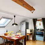 Apartmán -alirina- Ferienwohnung, 2 Schlafzimmer, Parkplatz Oberkotzau