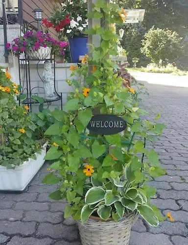 Apartmán -alirina- Ferienwohnung, 2 Schlafzimmer, Parkplatz Oberkotzau