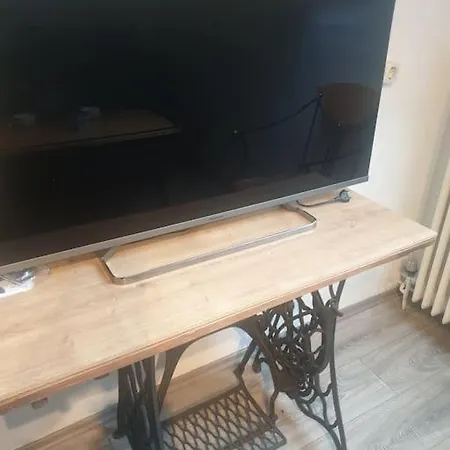 -alirina- Ferienwohnung, 2 Schlafzimmern,parkplatz * Oberkotzau