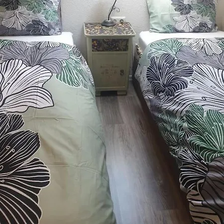 Apartment -alirina- Ferienwohnung, 2 Schlafzimmern,parkplatz *