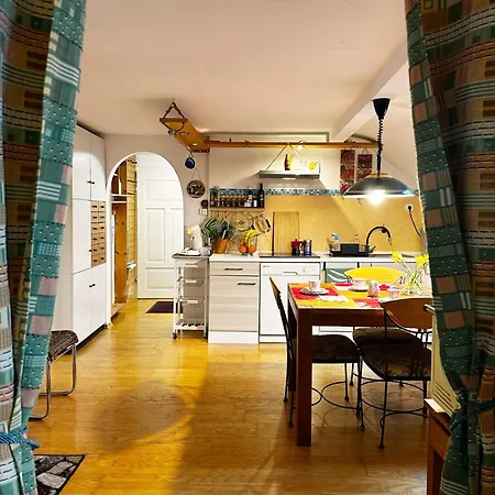 公寓 -alirina- Ferienwohnung, 2 Schlafzimmer, Parkplatz Oberkotzau