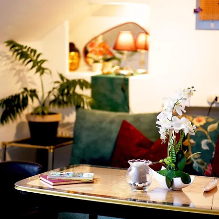-alirina- Ferienwohnung, 2 Schlafzimmern,parkplatz Apartment *