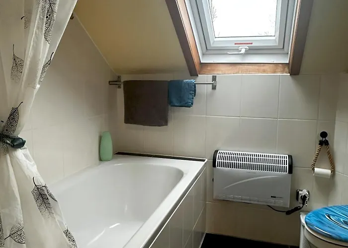 -alirina- Ferienwohnung, 2 Schlafzimmer, Parkplatz Oberkotzau